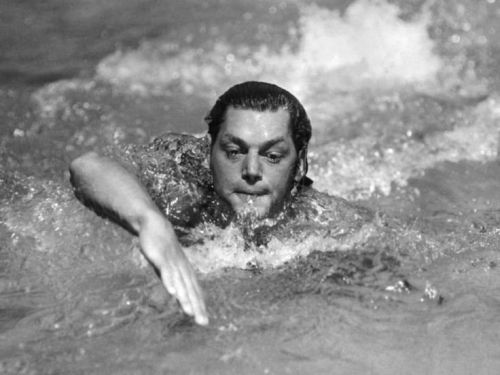 Johnny Weissmuller in the 1924 Summer Olympics in Paris.